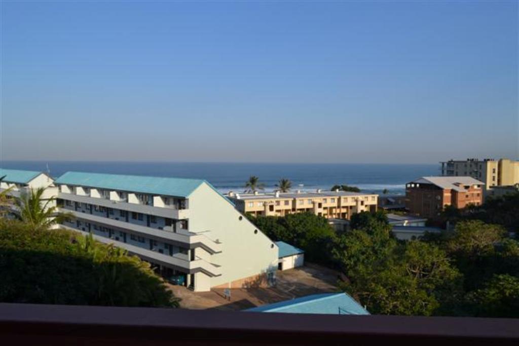 Ithaca Beach Resort Margate Exterior photo